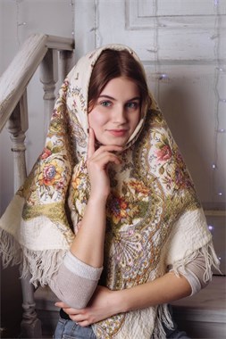 ЖЕНСКИЙ ПЛАТОК ИЗ ШЕРСТИ МЕРИНОСОВ "ЛОЛИТА"