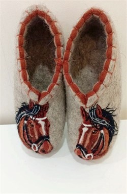 Валяные тапочки "Огненная лошадь" символ года 2026, ручная работа ТВ-002 Валяные тапочки "Огненная лошадь" символ года 2026, ручная работа ТВ-002